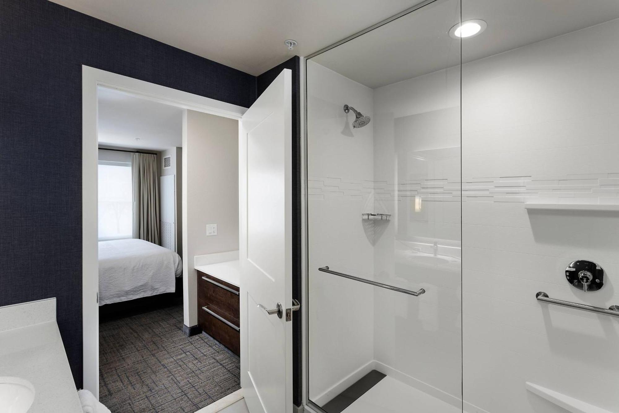 Residence Inn By Marriott Milwaukee Brookfield Exterior photo
