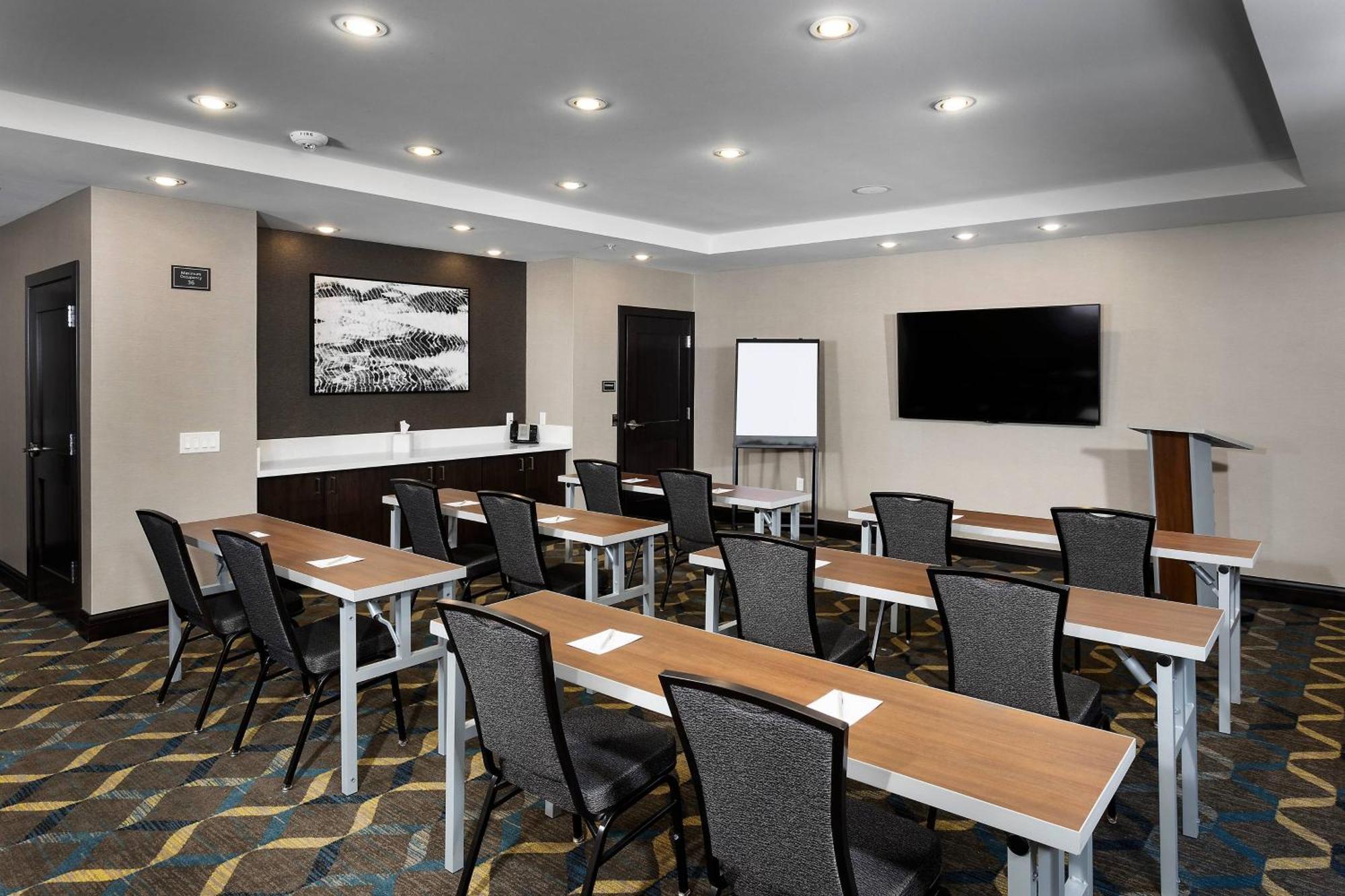 Residence Inn By Marriott Milwaukee Brookfield Exterior photo