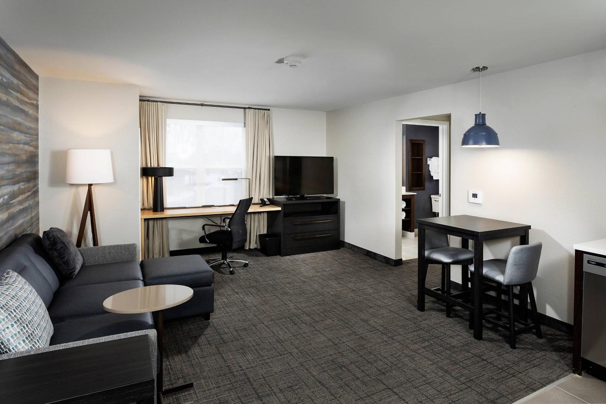 Residence Inn By Marriott Milwaukee Brookfield Exterior photo