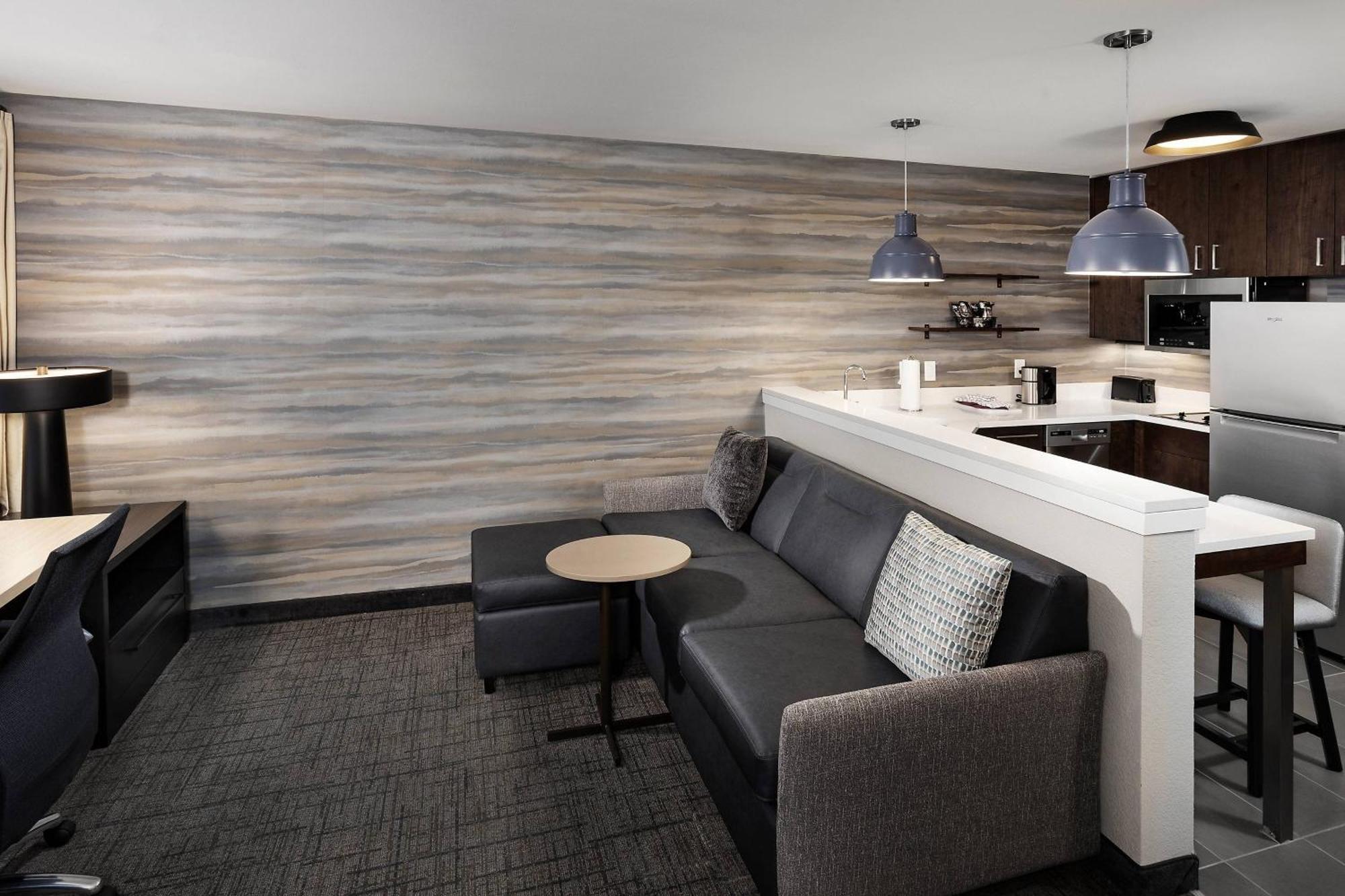 Residence Inn By Marriott Milwaukee Brookfield Exterior photo