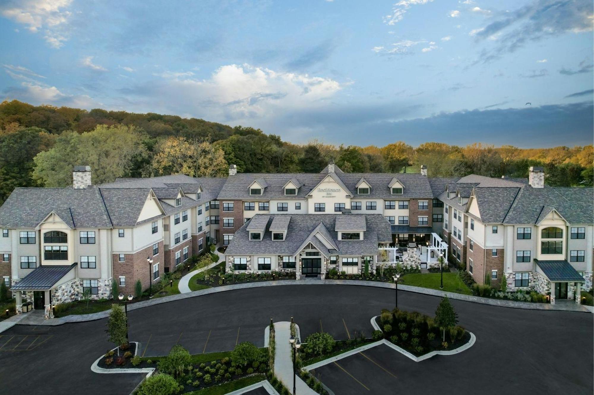 Residence Inn By Marriott Milwaukee Brookfield Exterior photo